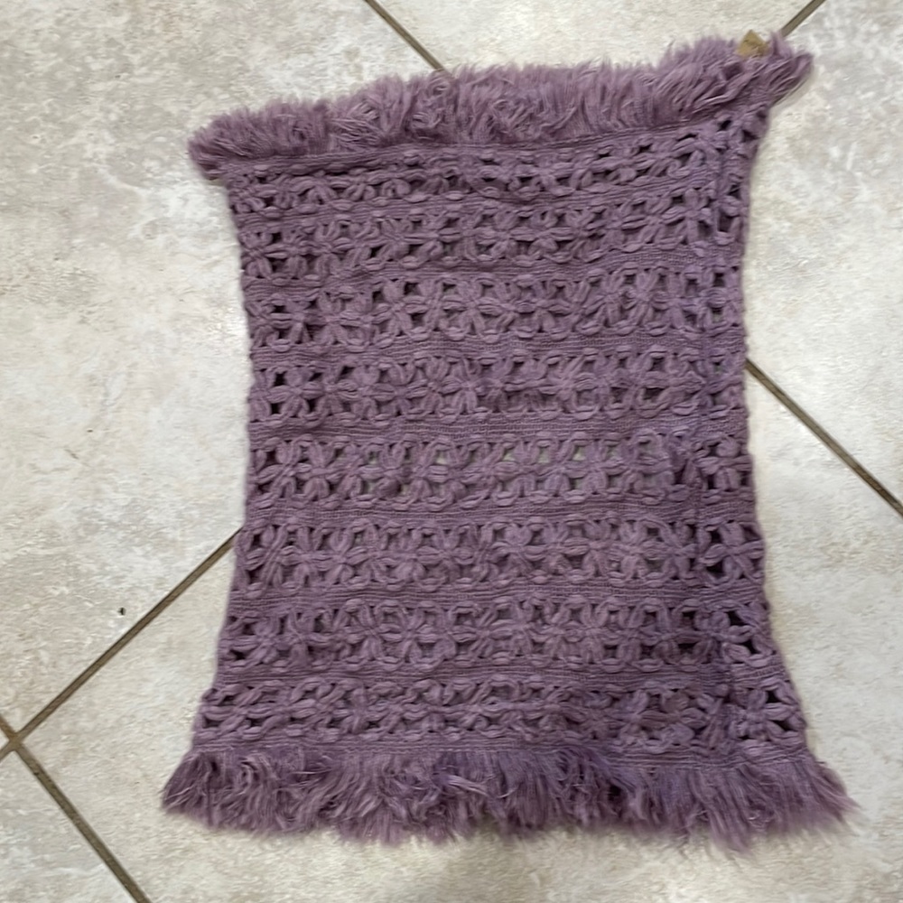 NWT! American Eagle Crocheted Infinity Neck Scarf Muffler Snood